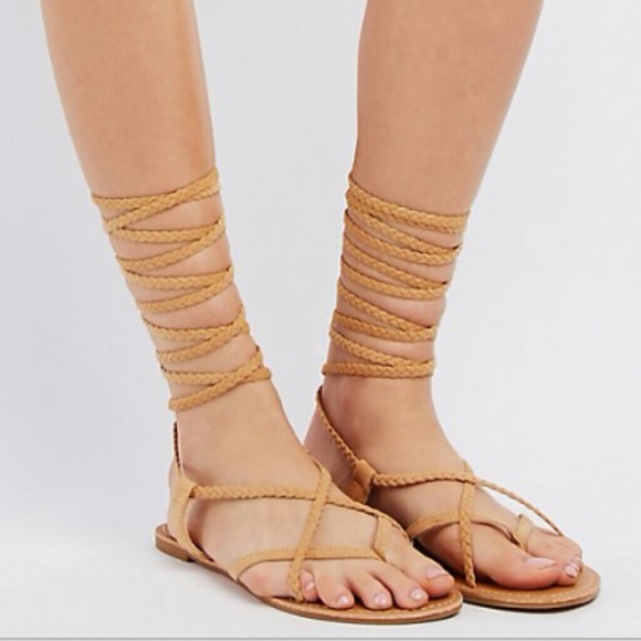 NWOT Charlotte Russe Braided Wrap Sandals - Picture 2 of 2